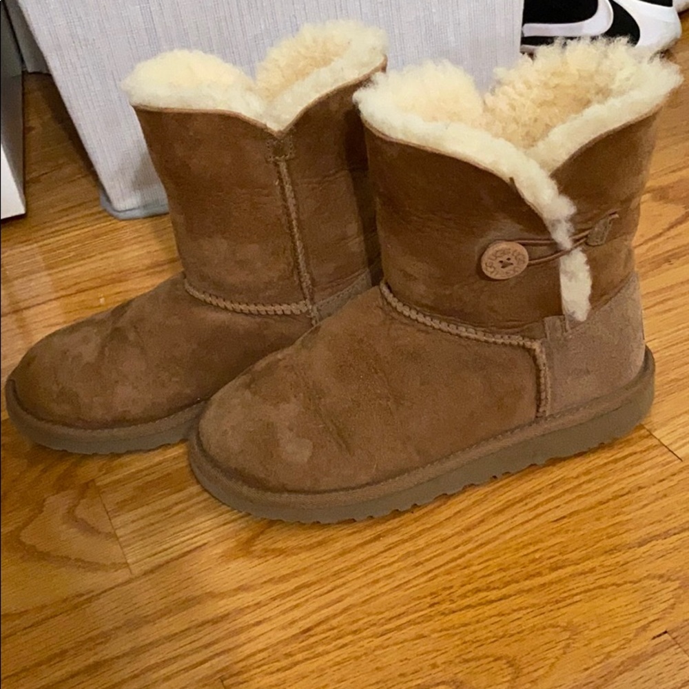 Bailey button UGG boots